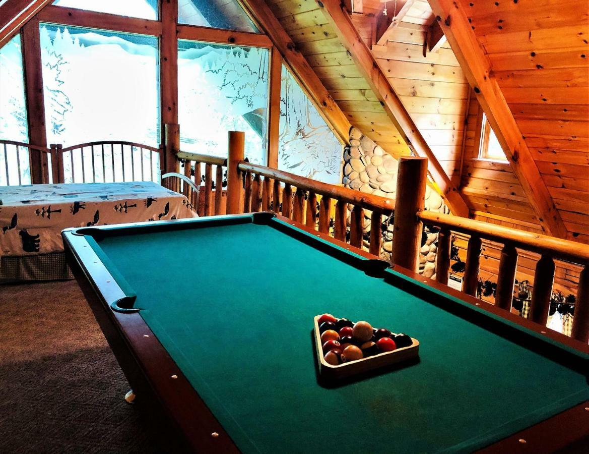 Вилла Bear Pleasures Cabin Гатлинбург Экстерьер фото